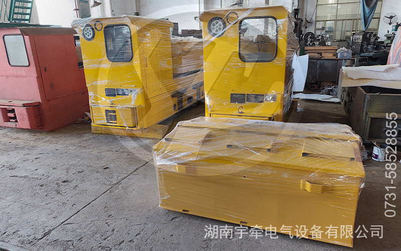 5吨蓄电池电机车出口海外 1.jpg