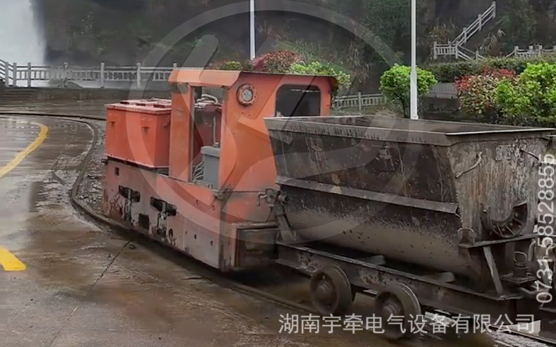 5吨蓄电池矿用电机车锡矿运行多年获一线工人好评